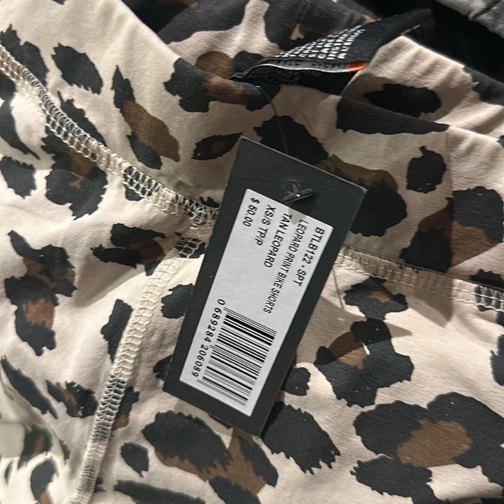 Brunette the label shorts - Picture 2 of 2